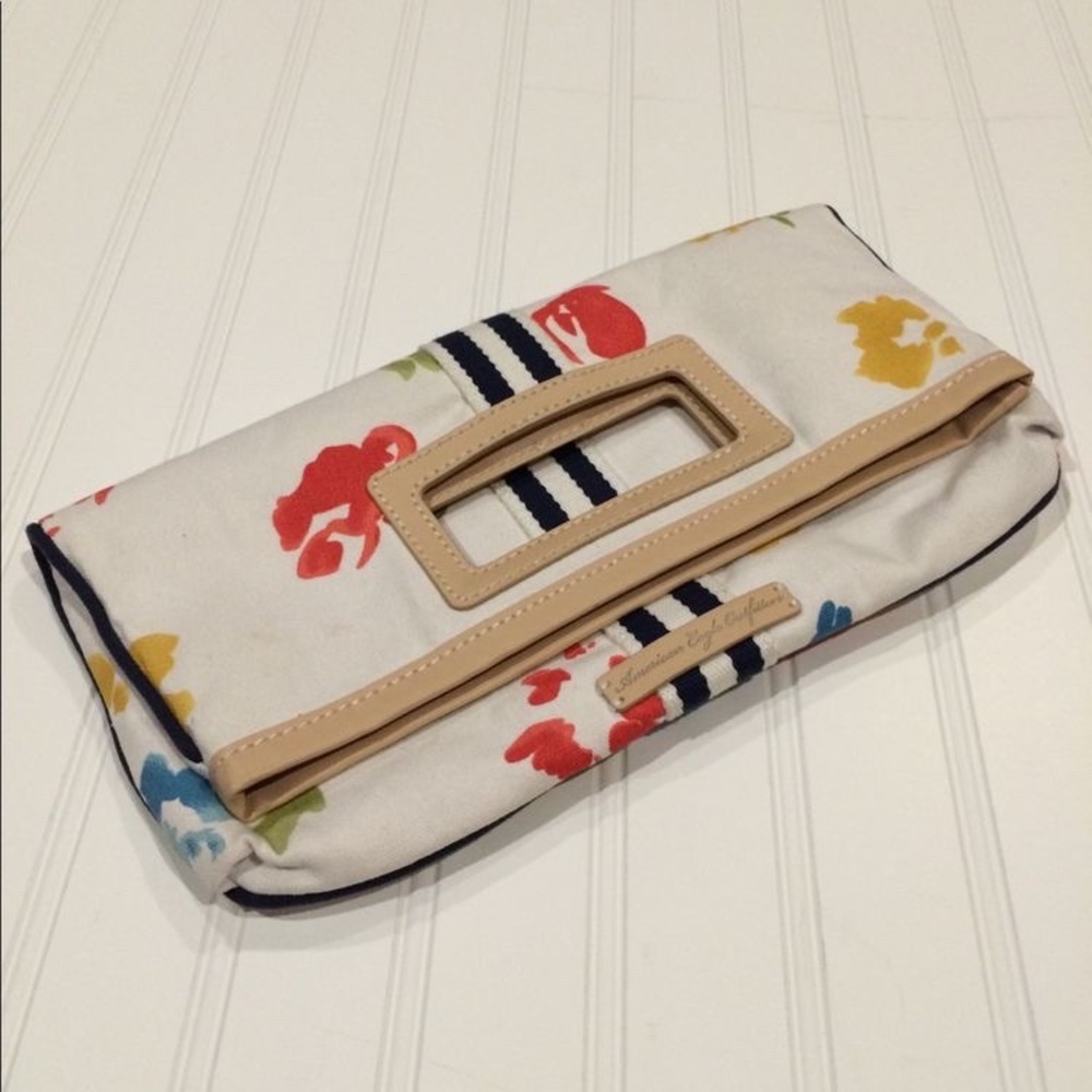 (Bundle for $5) American eagle colorful clutch
